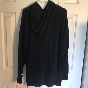 Thick Black Sweatshirt with side details